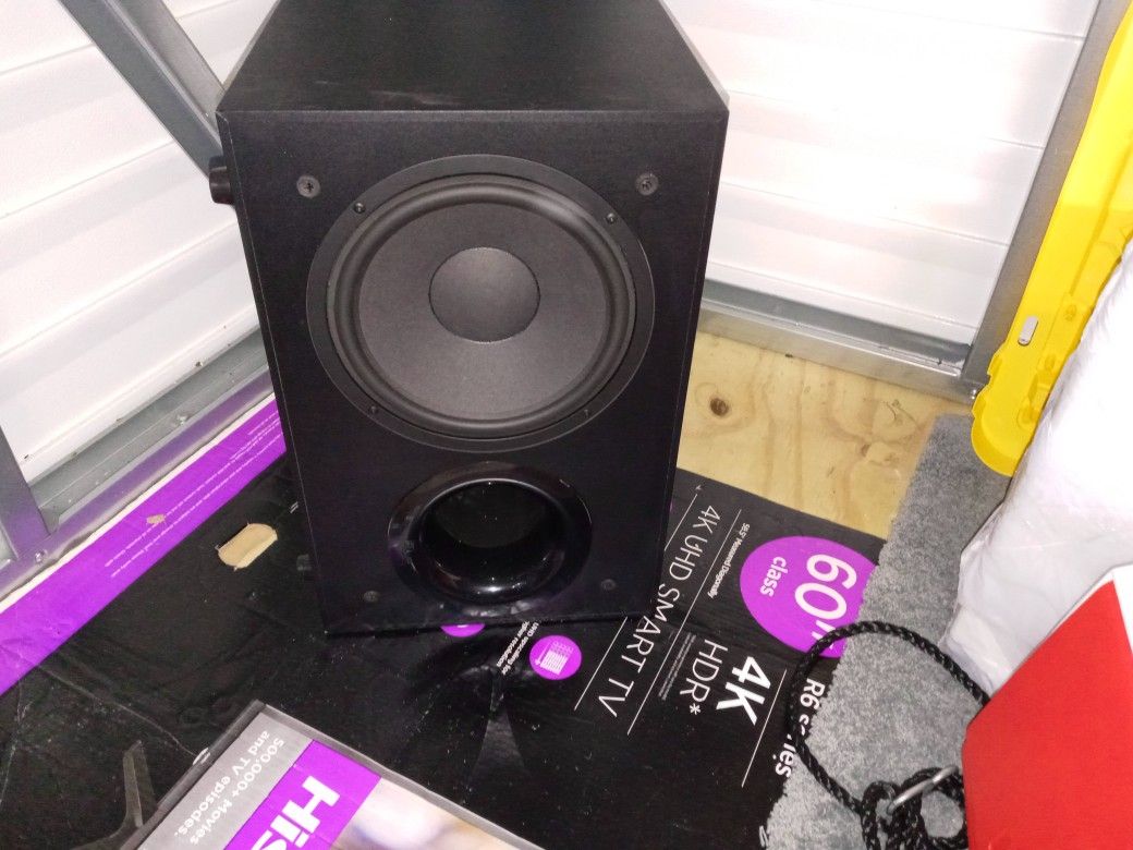 MB QUART SUBWOOFER AMPLIFIER. 115 Volt 180 Watt.