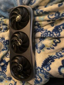 Rtx 4090 ZOTAC gaming. (IM ABLE TO NEGOTIATE THE PRICE DM ME)