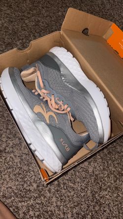 Women’s shoes