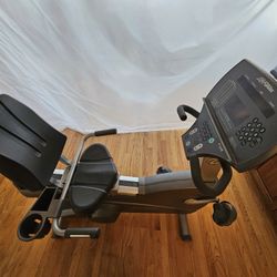 Life Fitness 95Ri Recumbent Stationary Exercise Bike
