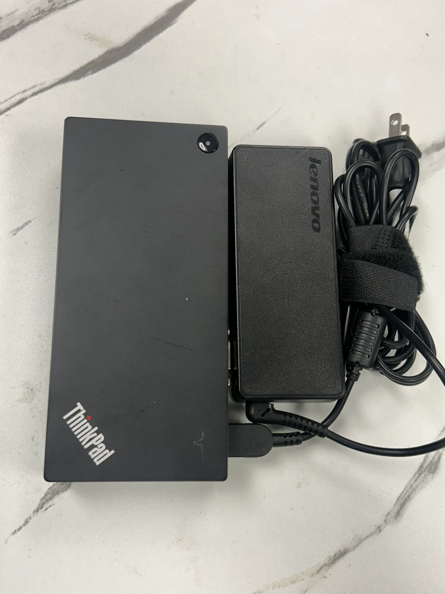 Lenovo ThinkPad USB-C Dock Gen 2 + Original Lenovo Power Adapter
