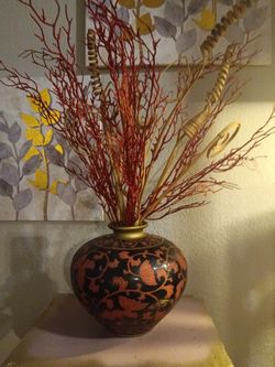 Hand Painted Chinese Vase 