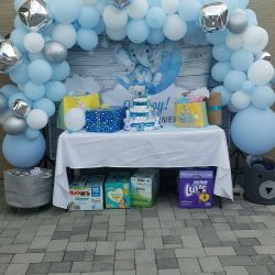 Balloon Stands And Garlands / Arch