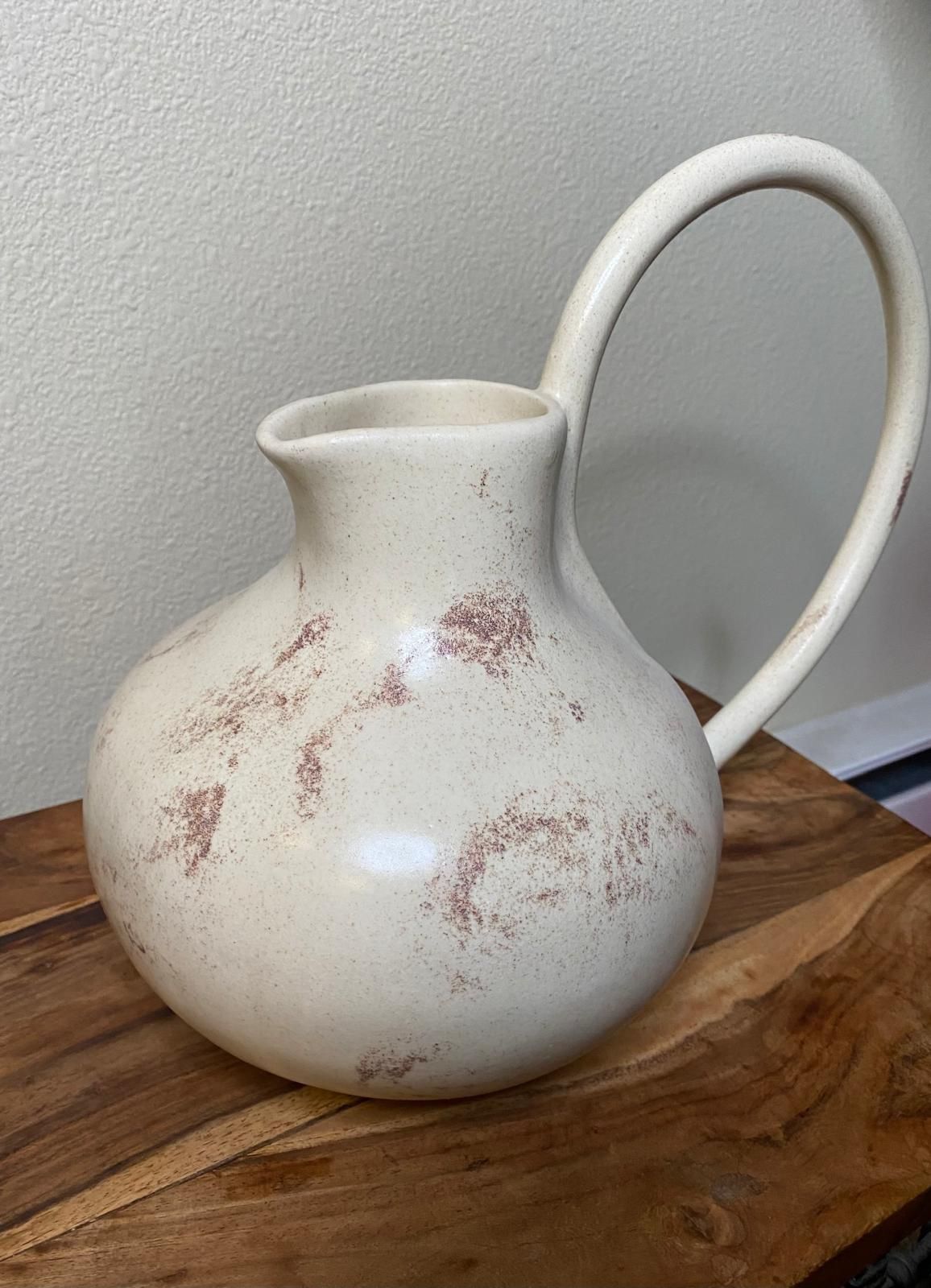 Beautiful Vintage Decor Vase 