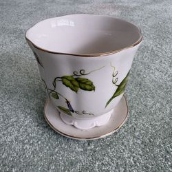 Porcelain Planter From The I Godinger & Co Botanical Design & Gold Trim