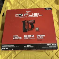 Milwaukee Brad Nailer