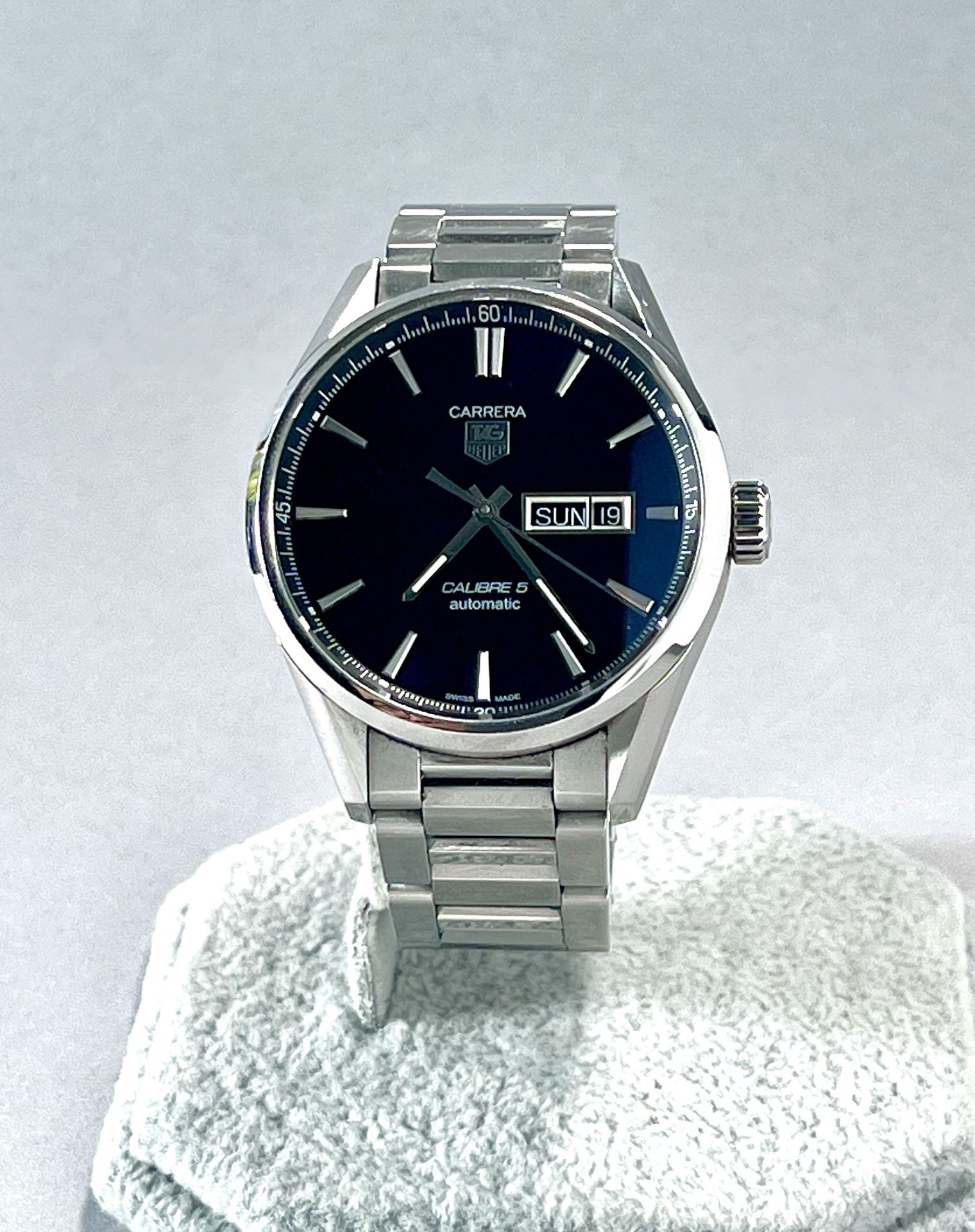 TAG Heuer Carrera Calibre 5 Day-Date 41mm — WAR201A.BA0723 — Full Set