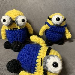 Bonitos Minions A Crochet A Buen Presio A $10$8 Cada Uno 