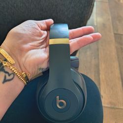 Beats By Dre Studios 3 Wireless Headphones 