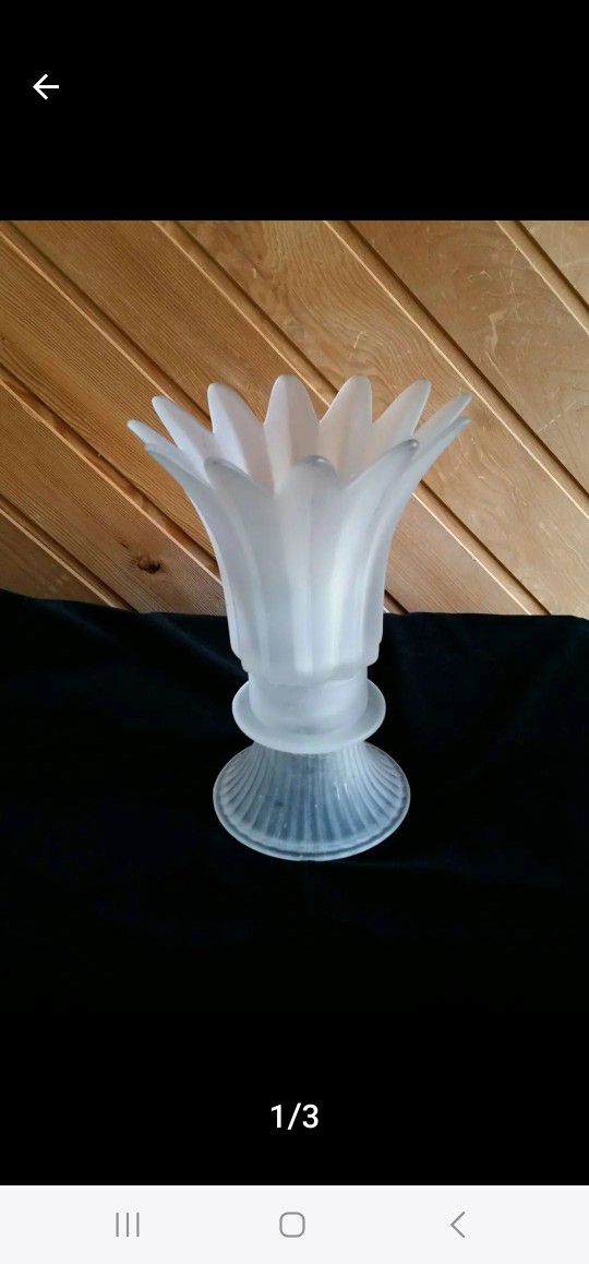 ART GLASS CANDLE HOLDER
