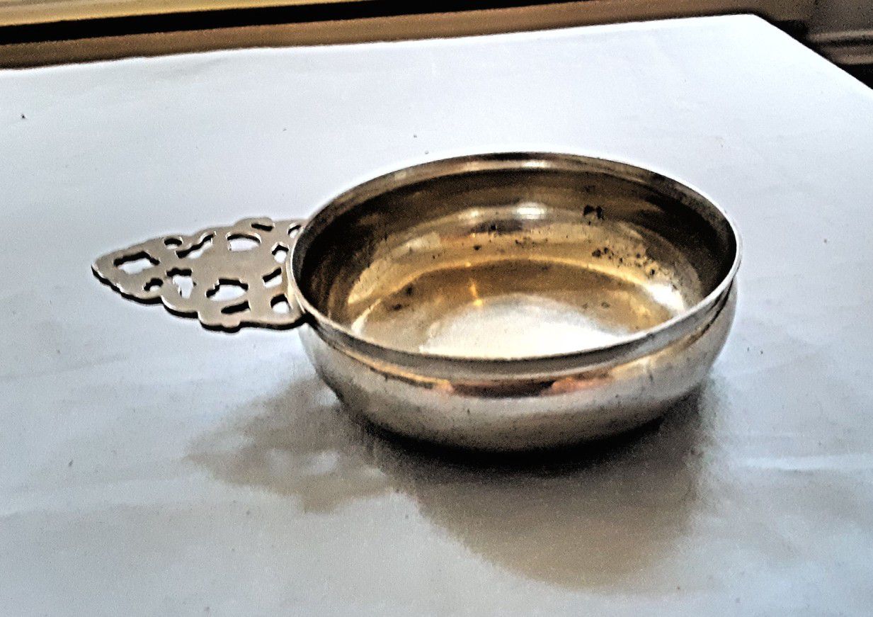 Antique (Stieff Pewter Porringer)(By Williamsburg)(Ship Flat Rate or pk up)