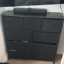 9-Drawer Dresser