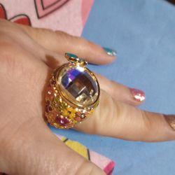 Large Golden Fashion Ring, Size 8