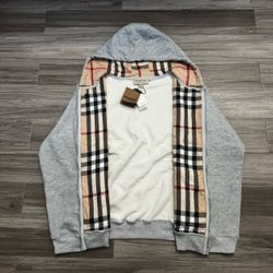 Grey Burberry Zip-Up Hoodie (M/L)