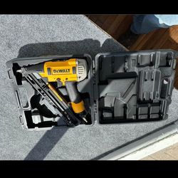 DeWalt Angle Finish Nailer