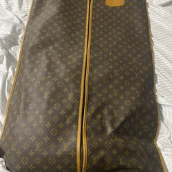 LV Suit Bag for Sale in Fort Lauderdale, FL - OfferUp