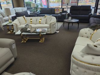 COUCH AND LOVESEAT SET NEW