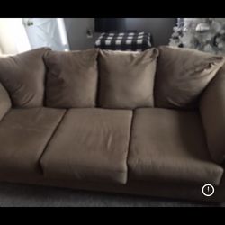 Loveseat/couch