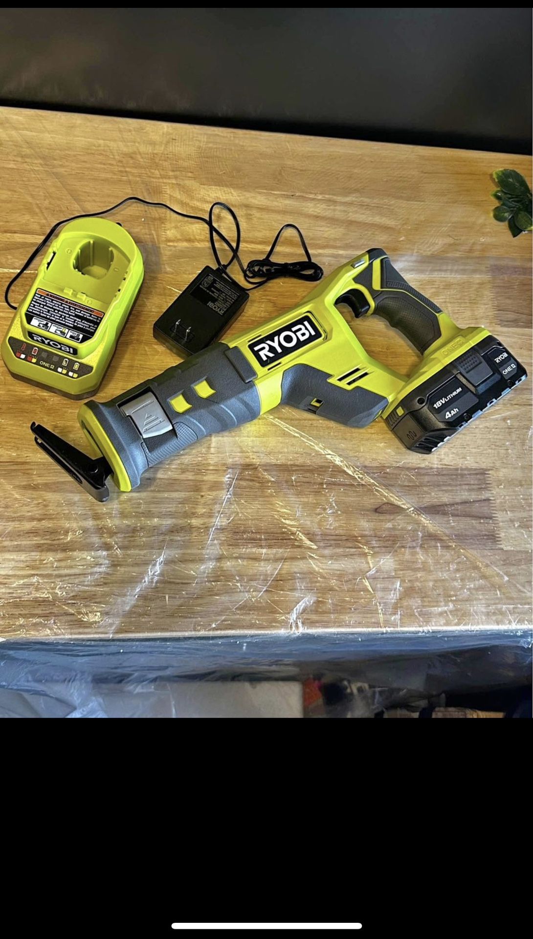 RYOBI ONE+ 18V Cordless Reciprocating Saw Kit with Battery and Charger