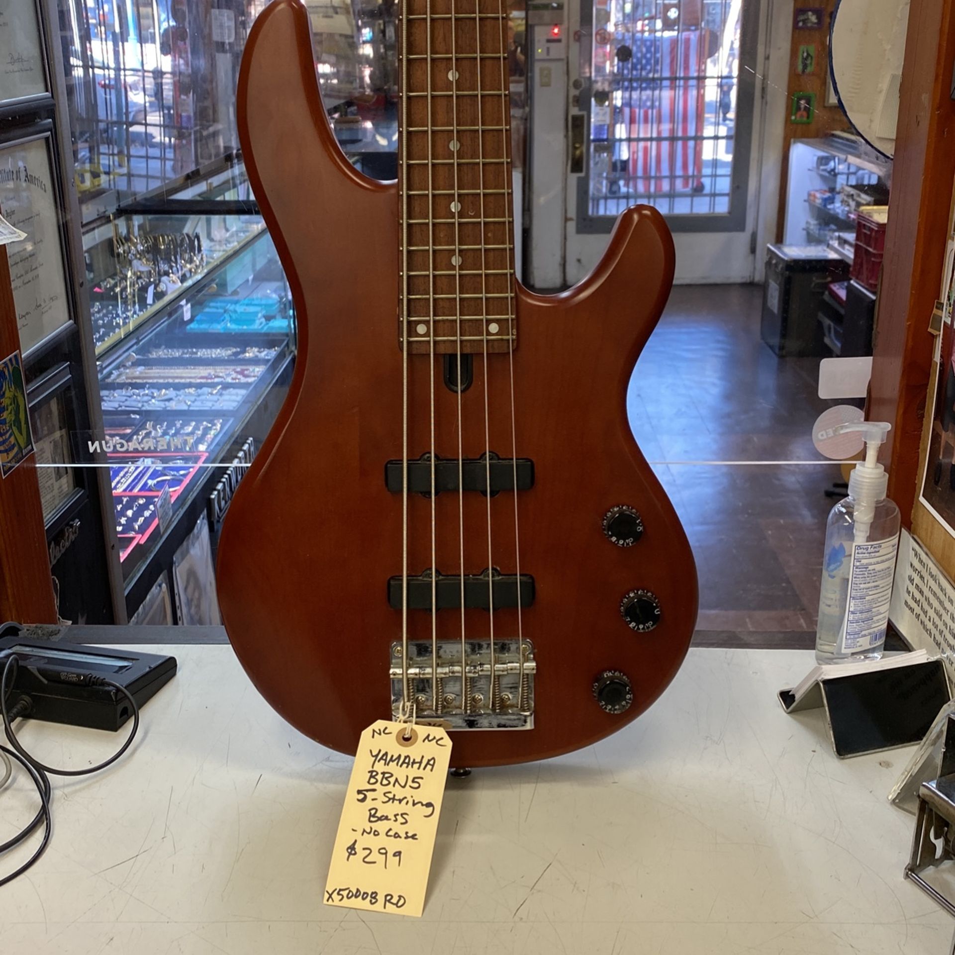 Yamaha BBN5 5-String Bass No Case