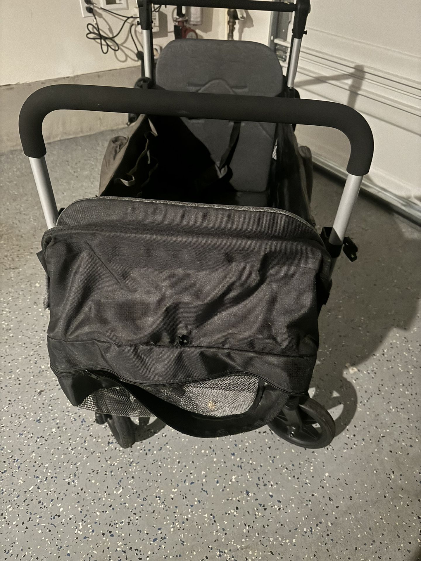 Larktale Caravan Stroller Wagon Complete - Mornington Gray/Byron Black