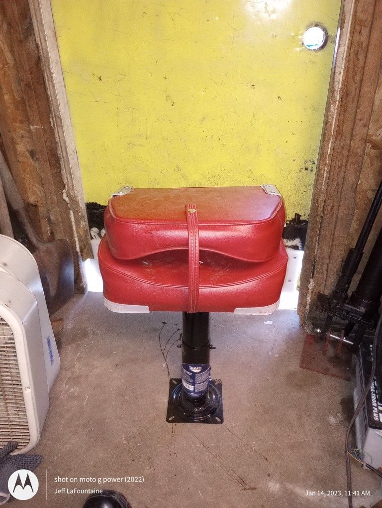 Brand New Boat Seats, And Swivel Pedestals Never Used 