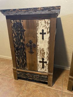 Living room end table