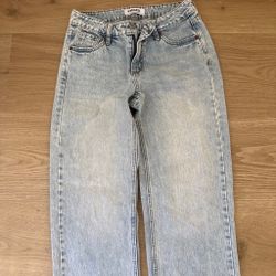2-Pair Light Wash Baggy Jeans Bundle – Sizes 25–27