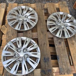(3) 16’ Hubcaps 