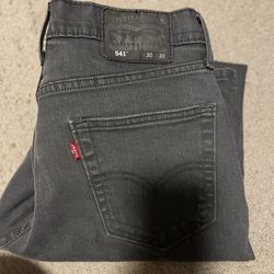 Men’s Levi’s 541 Jeans