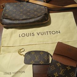 Original Louis Vuitton Crossbody Bag And Accessories 