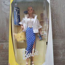 Collector Barbie Edition... ROME.