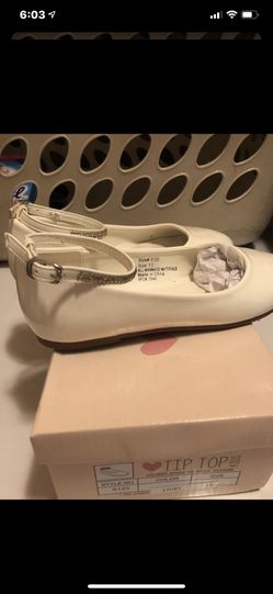 Girls dress shoes size 13