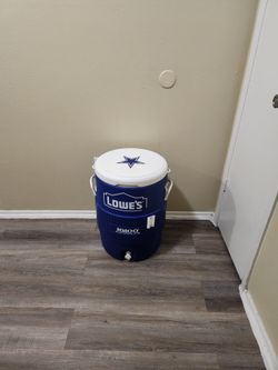 Nice cooler For hot or cold drinks Good condition