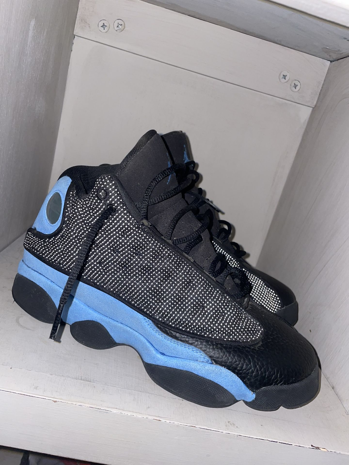 Jordan 13 Retro Black university blue