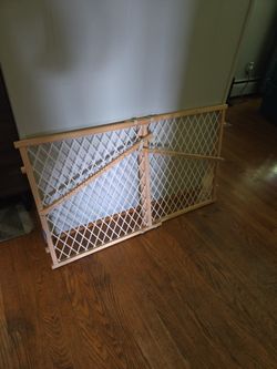 Adjustable Gate