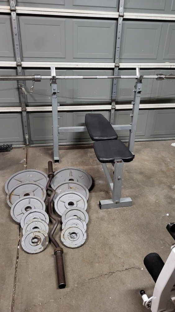 Weight Bwnch and weights 