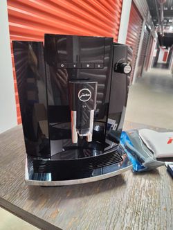 Jura E4 Piano Black Espresso Machine - $700