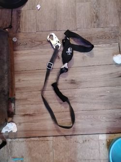 Msa v series shock absorbing safety lanyard
