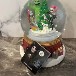 Nightmare Before Christmas Light Up Water Snow Globe Plays Music Sound Disney