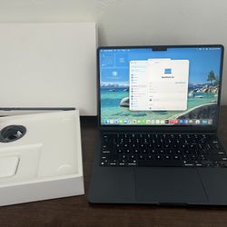 Apple MacBook Air M2 A2681 (2022) 13.6" Laptop Computer 256GB SSD 8GB RAM – Midnight 