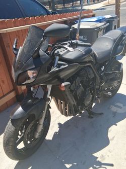 YAMAHA F2S 1000 STREETBIKE