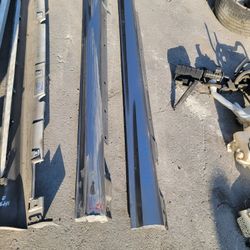 2012/14 Mercedes C250/350 Rocker Molding Right Side $100 Left $100