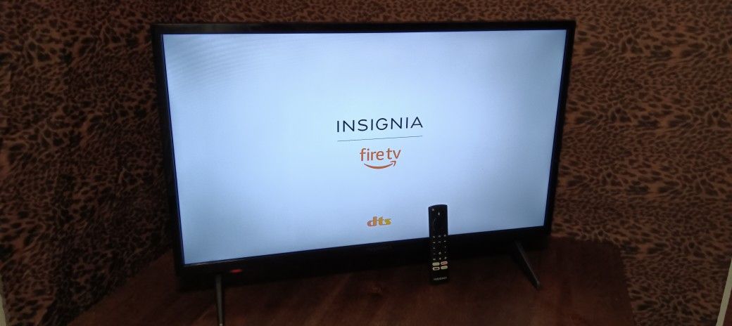 INSIGNIA 32 Inch LED / LCD Smart HD TV ( Fire TV Edition )