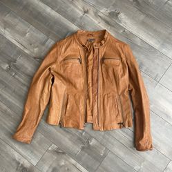 Vince. Leather Jacket (M Woman’s)