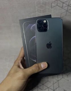 𝚒𝙿𝚑𝚘𝚗𝚎 12 pro max