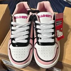 Hello Kitty Shoes