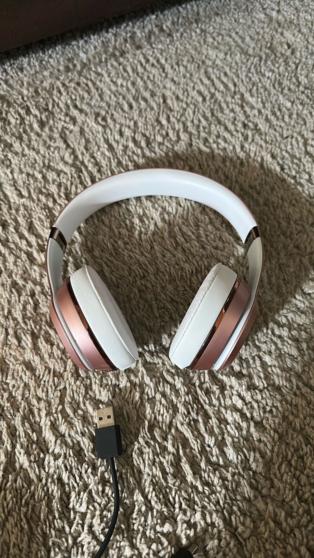 Beats Solo3 Wireless Headphones RoseGold