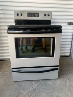 Stove Frigidaire working perfectly