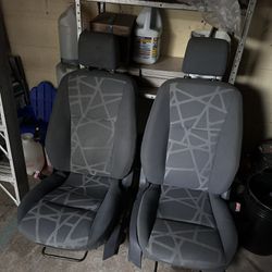seats for Ford transit Conec       Asientos Para Ford Transit Connect